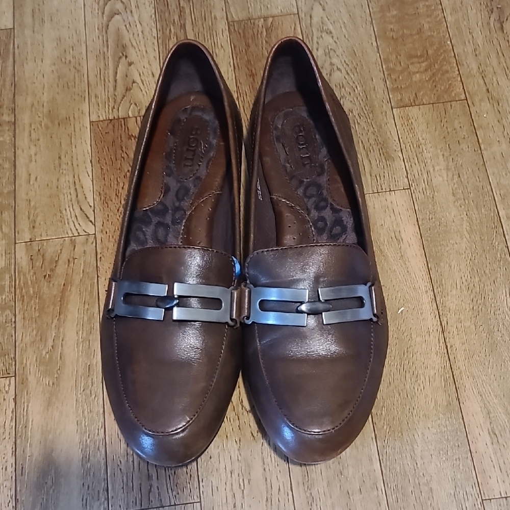BORN Women's Brown Loafers (OCBB)